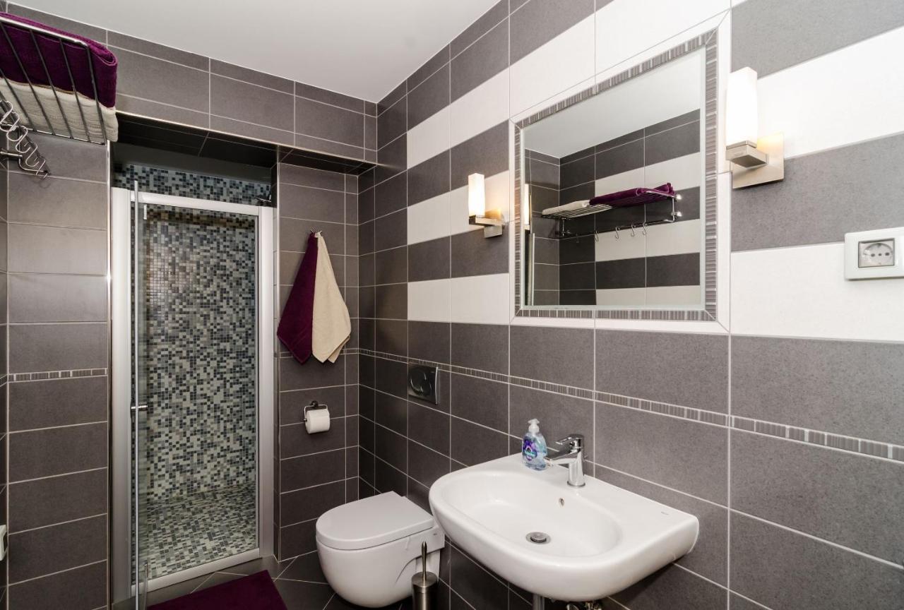 Apartments Gaura Dubrovnik Bagian luar foto