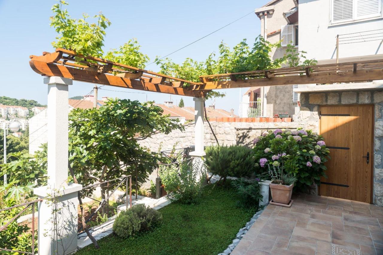 Apartments Gaura Dubrovnik Bagian luar foto